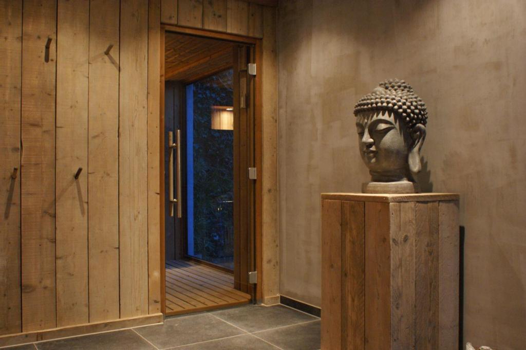 Zonhoven Maison Beau Bed & Breakfast エクステリア 写真